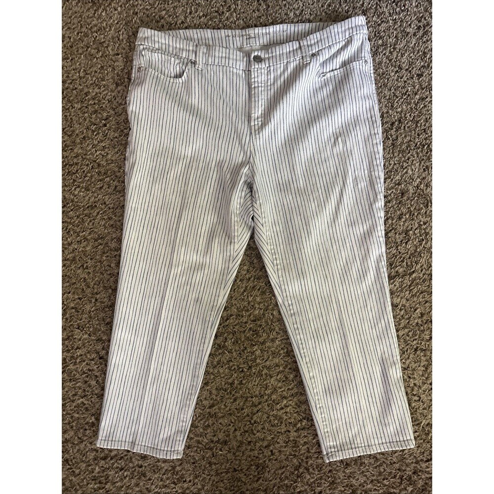 Chico's So Slimming Womens Gray Striped Girlfriend Ankle Pants Size 3 US 16/18